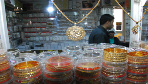 Dolar, Şanlıurfa esnafını vurdu!