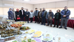 Öğrencilerin yemek sunumu tam not aldı