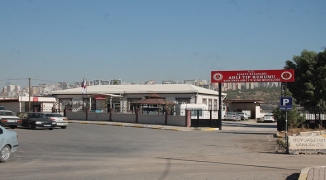 Şanlıurfa'da kepçe devrildi ,operatör öldü