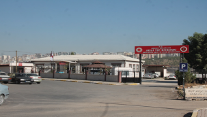 Şanlıurfa'da kepçe devrildi ,operatör öldü