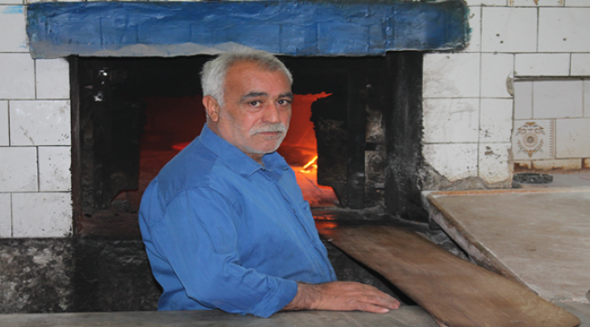 Urfa'da Bu Fırında Ekmek 2 Lira Yerine 1,5 Liraya Satılıyor
