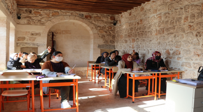 Viranşehir Belediyesinden kadınlara İngilizce kursu