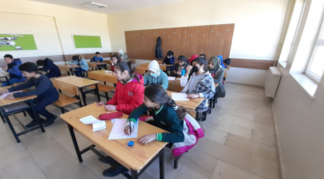 Akçakale de ilk kez ödüllü deneme sınavı yapıldı