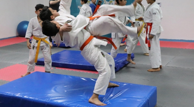 Haliliye Belediyesinde spor kursları devam ediyor