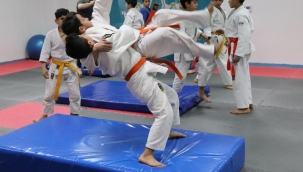 Haliliye Belediyesinde spor kursları devam ediyor