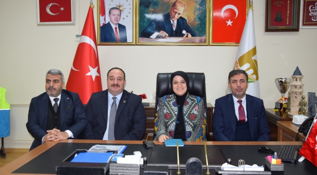 Köseoğlu'dan Viranşehir Belediyesine ziyaret