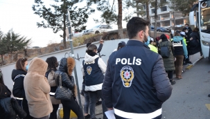 Şanlıurfa'da fuhuş operasyonu, 14 kadın sınır dışı edilecek