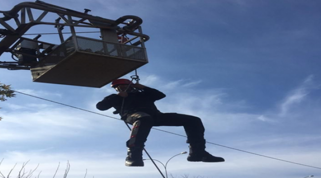 Şanlıurfa'da yüksekten ipli kurtarma eğitimi