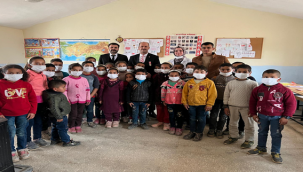 Şehit Aileler Derneğinden 80 km Uzaktaki Köy Okuluna Konferans 