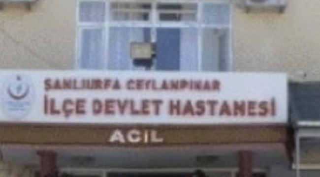 Urfa'da araç refüje çarptı, 4 yaralı