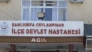 Urfa'da araç refüje çarptı, 4 yaralı