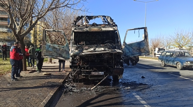 Urfa"da tır kullanılmaz hale geldi