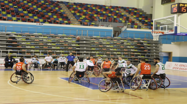 Büyükşehir Engelliler Takımı Potada Galip Geldi