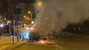 Haliliye'de otomobil alev aldı