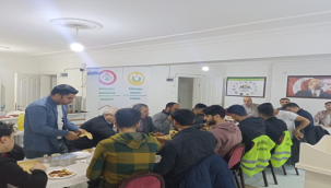 İzmir'de öğrencilere Siverek tavası ikram edildi 