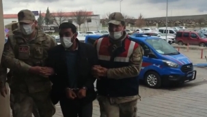 Şanlıurfa'da JASAT cinayeti aydınlatmak isterken silah ele geçirdi