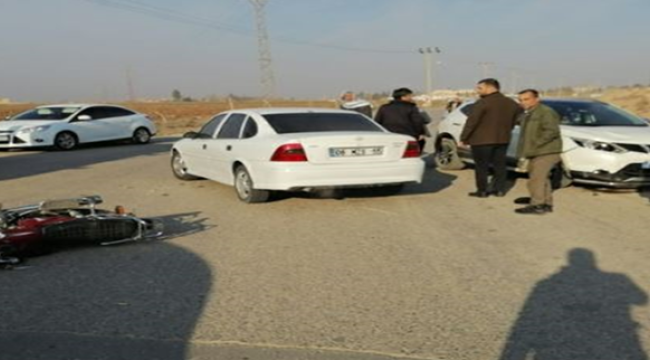 Şanlıurfa'da otomobil ile motosiklet çarpıştı, 3 Yaralı