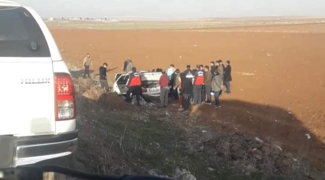 Urfa'da otomobil takla attı