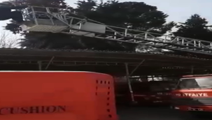 Urfa'da yere düşen itfaiye eri yaralandı