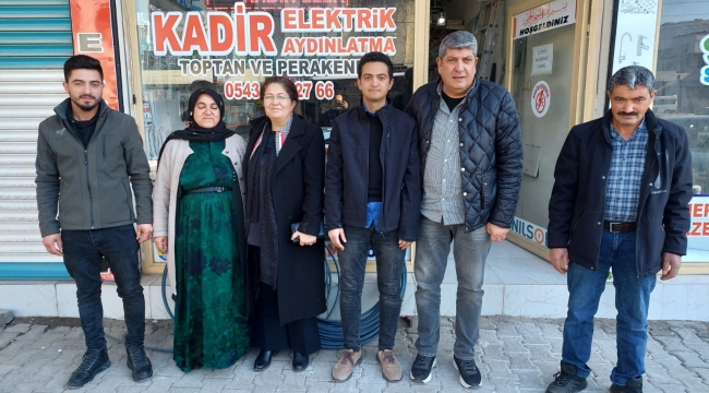 Urfalı Hikmet Kardeşine iş yeri açtı