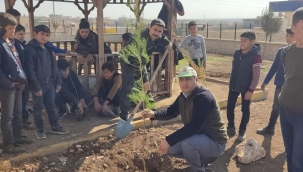 Viranşehirli şehit Kete'nin okulunda fidan dikildi