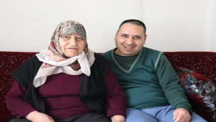 Engelli Oğluna Hem Anne Hemde Baba Oldu