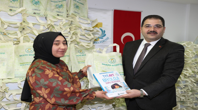 Haliliye Belediyesi Eğitime Ve Gençliğe Önem Veriyor  