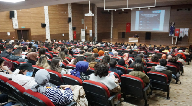 Haliliye'de Rehber Öğretmenlerine beceri geliştirme konferansı