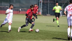 Karaköprü Karşıyakaspor'a yenildi 