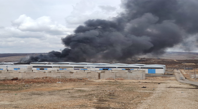 Şanlıurfa'da korkutan fabrika yangını