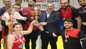 Viranşehir'de Kurumlar Arası Voleybol Turnuvasında Şampiyon Belli Oldu