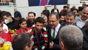 Bakan Kasapoğlu, Şanlıurfa'da İl danışma toplantısına katıldı.