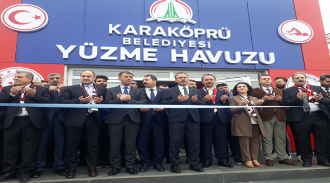 Bakan Kasapoğlu,  yüzme havuzun açılışını yaptı