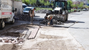 HALİLİYE'DE DAHA KONFORLU YOLLAR İÇİN EKİPLER 7/24 MESAİDE