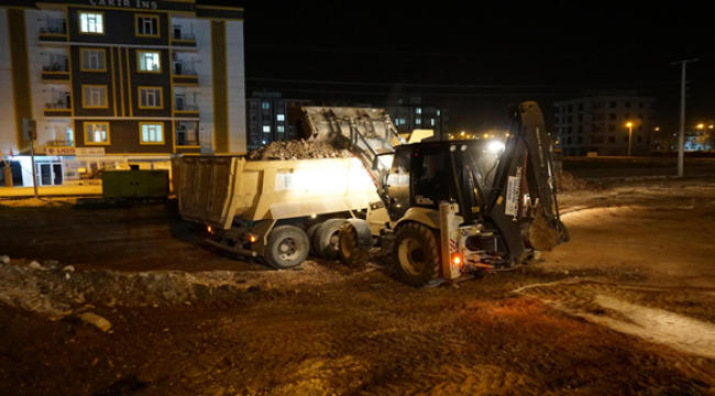 Haliliye'nin Refahı İçin Ekipler Gece Mesaisinde