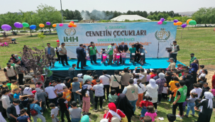 Başkan Beyazgül Yetim Çocukları Yalnız Bırakmadı