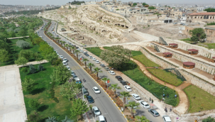 Büyükşehir'den Kızılkoyun Nekropol Alanında Yeni Yeşil Alan