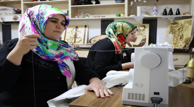 El Emeği Göz Nuru İlmek İlmek İşleniyor