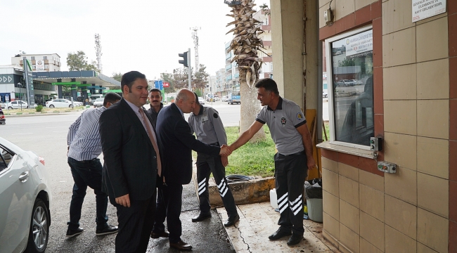 Harran Üniversitesi Yönetimi, Hasta, Hasta Yakınları ve Personellerinin Bayramını Kutladı
