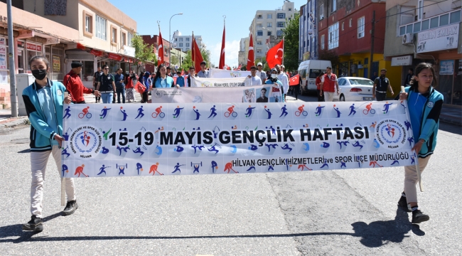 Hilvan'da Gençlik Yürüyüşü Düzenlendi