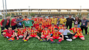 Şampiyon kupasına kavuştu 