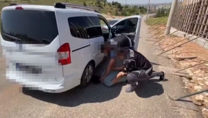 Şanlıurfa'da durdurulan araçta kaçak cep telefonu ele geçirildi