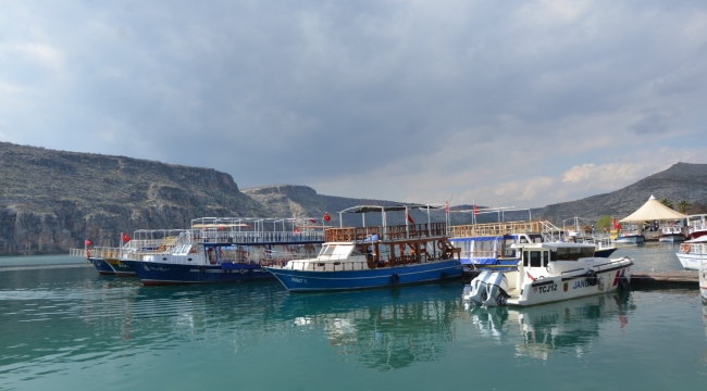 Şanlıurfa'da Yerli ve yabancı ziyaretçi akınına uğradı