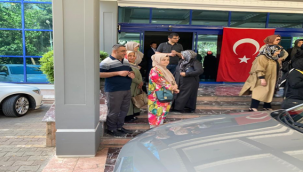 Şanlıurfa eski vali Erin'in eşine anlamlı uğurlama