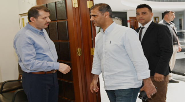 Vali Ayhan, gazetecileri ağırladı