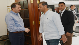 Vali Ayhan, gazetecileri ağırladı