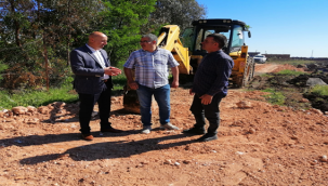 Viranşehir Belediyesinden Kırsal Mahallelerde Stabilize Yol Çalışması 