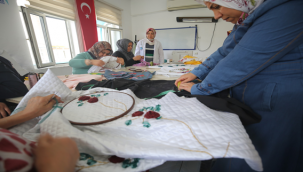 Eyyübiye'de Kadınlar Hem Öğreniyor Hem Kazanıyor