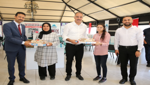 Eyyübiye'nin Başarılı Öğrencileri Ödüllendirildi