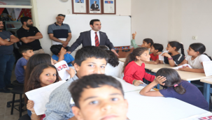 Eyyübiyeli Çocuklara Karne Hediyesi